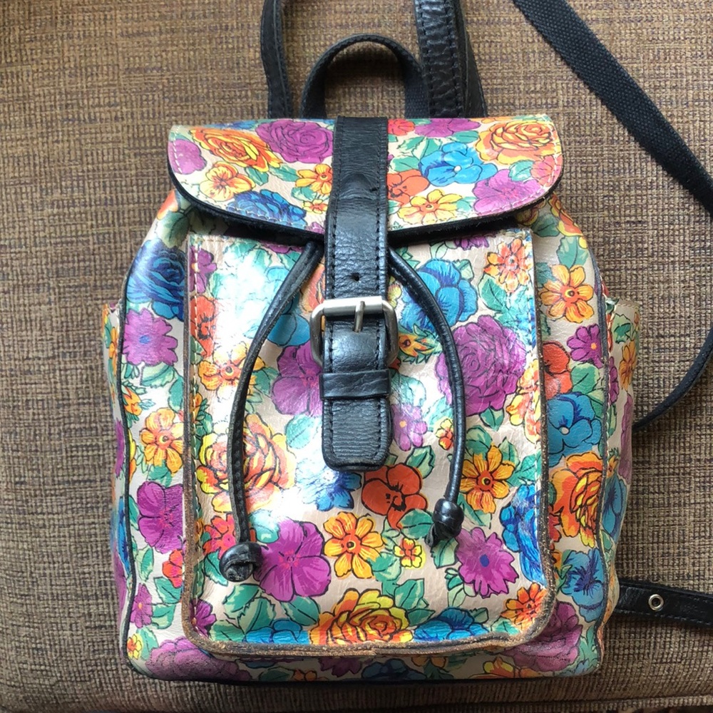 Patricia Nash leather backpack. Floral pattern.